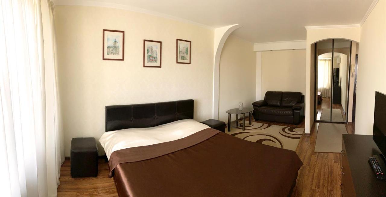 Apartment On Romanovskaya Sloboda 10 Minsk Buitenkant foto